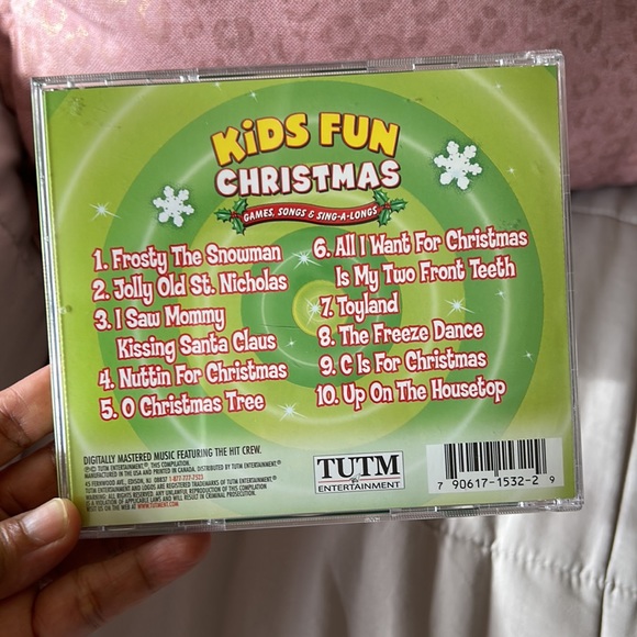 Kids Fun Christmas Games, Songs & Sing-along CD - Picture 2 of 4